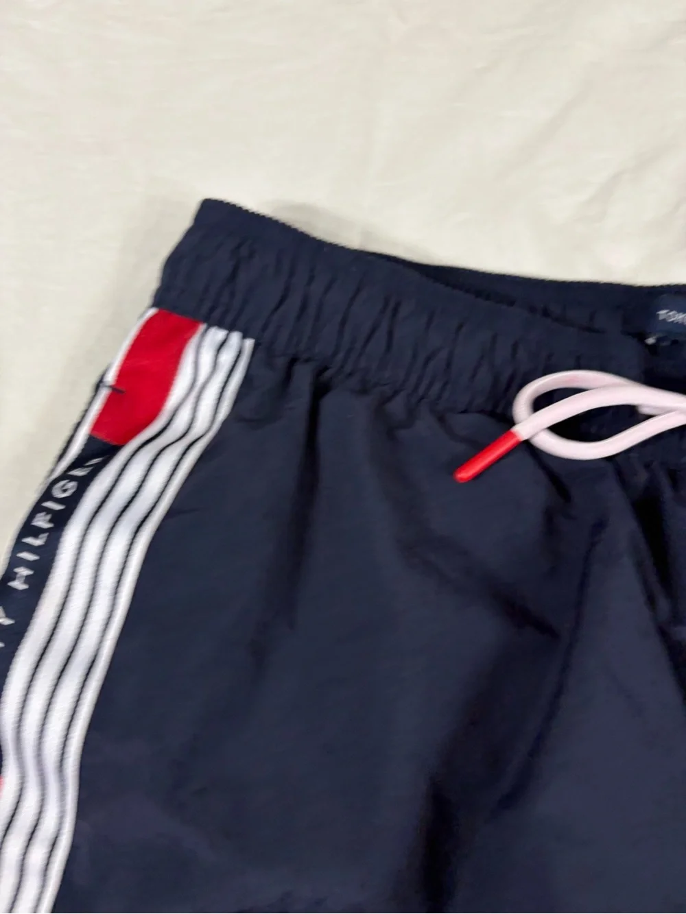 Tommy Hilfiger Mens Blue\Red Swin Shorts Size S